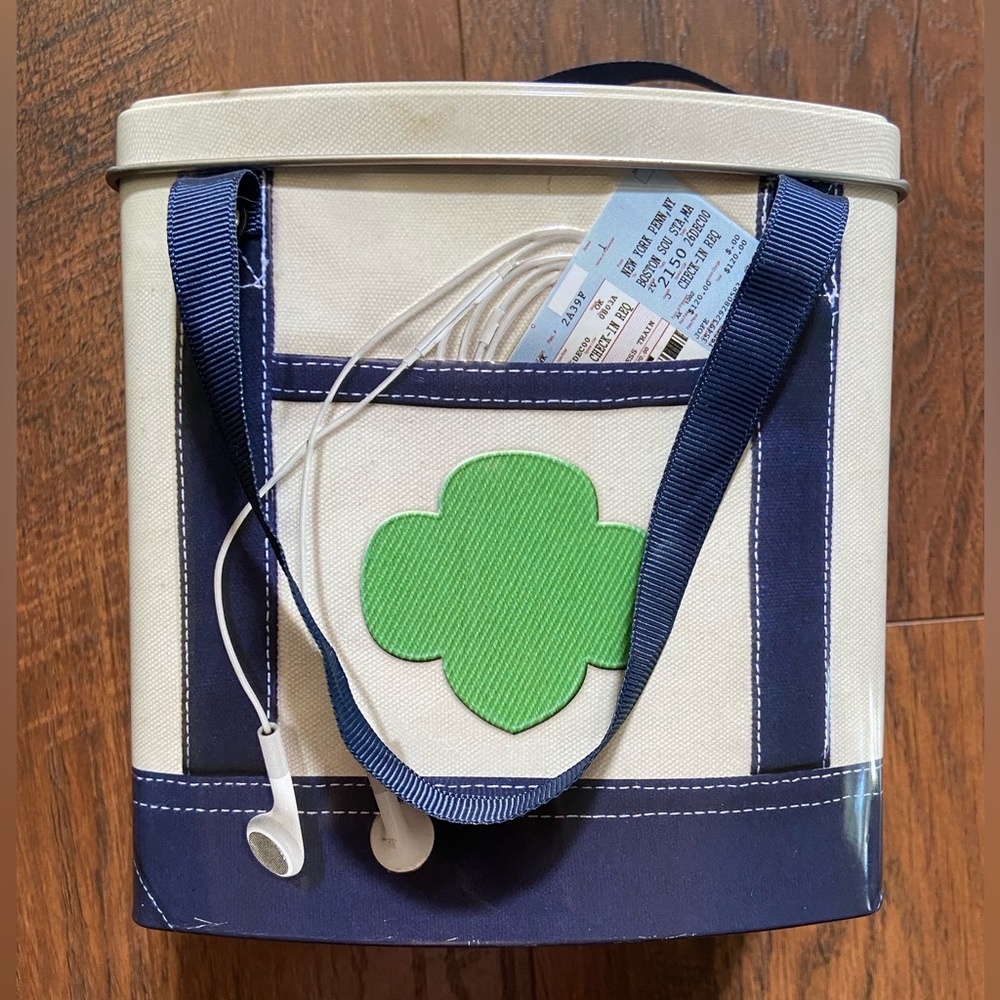 Girl Scouts Tin